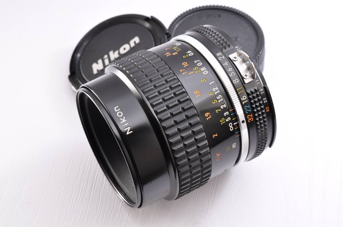 Nikon Ai-S Micro NIKKOR 55mm F2.8 55/1:2.8 Nikon AIS micro Nikkor MF macro lens #1371