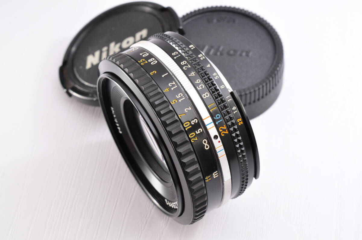 Nikon Ai-S NIKKOR 50mm F1.8　50/1:1.8　ニコン　AISニッコール　MFレンズ　#1372_画像1