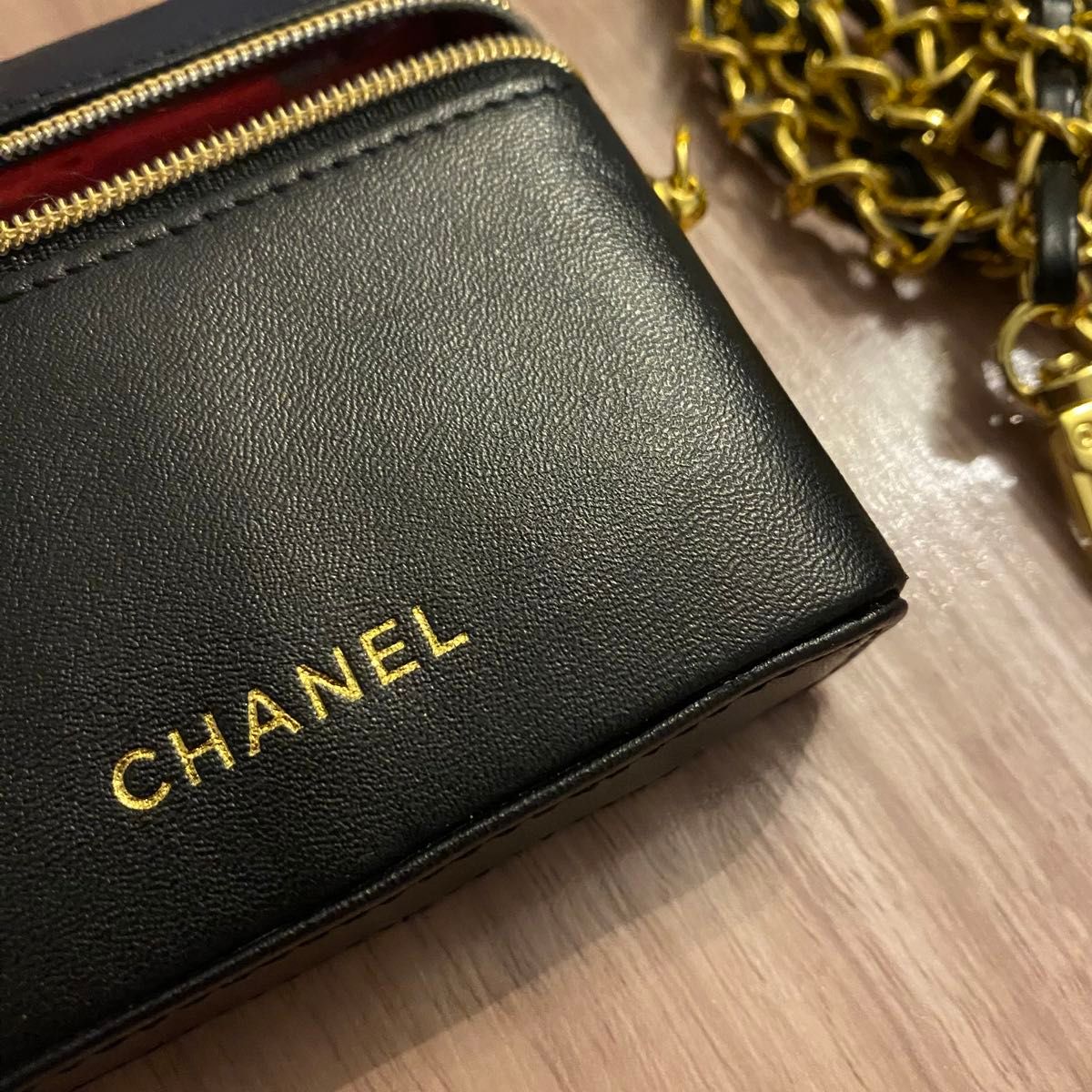 新品 シャネル CHANEL リップケース レザー ポーチ ブラック 口紅入れ 