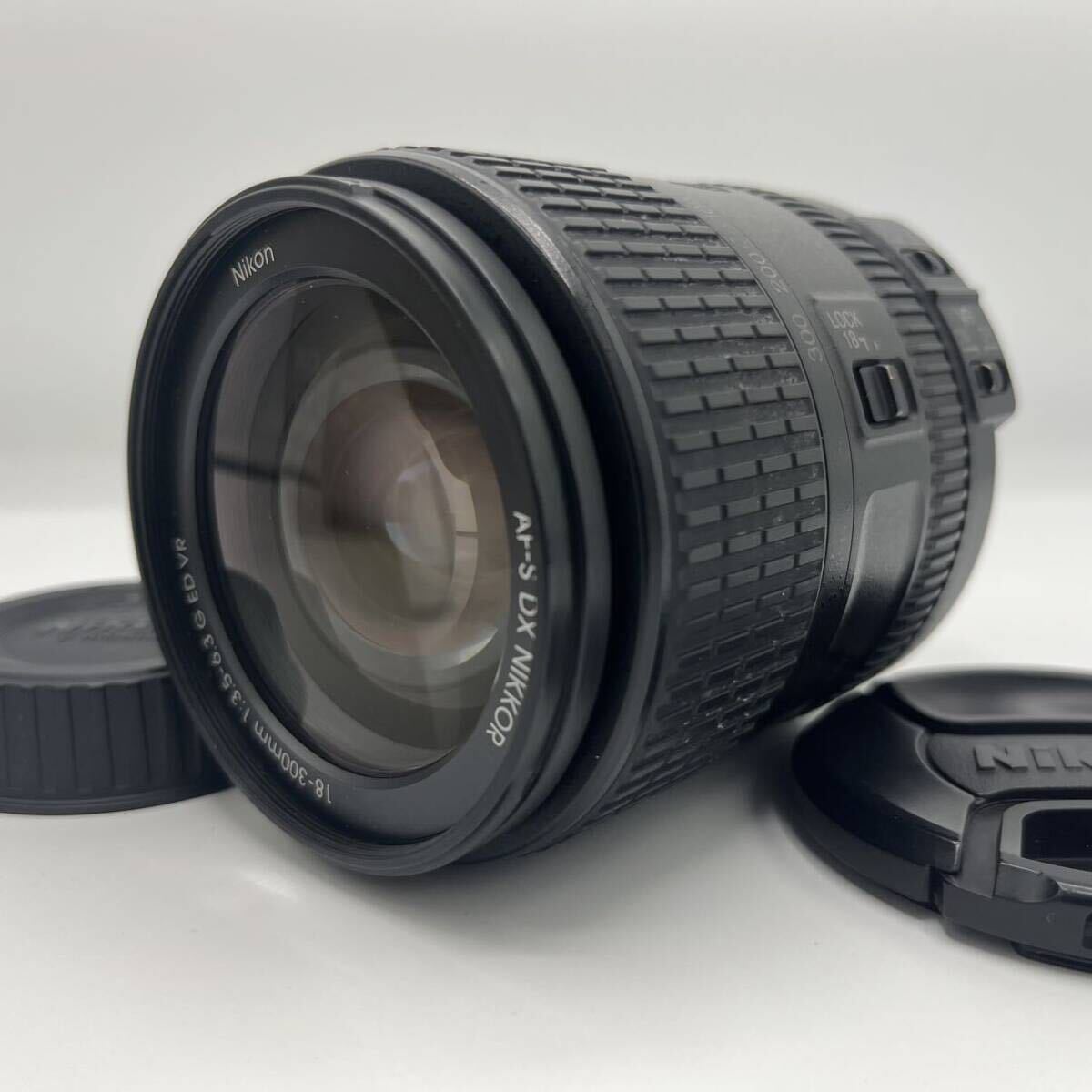 ★極上美品★ AF-S DX NIKKOR 18-300mm F3.5-6.3G ED VR 8_画像2