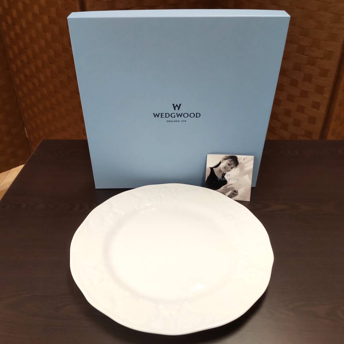 #13570【美品】★WEDGWOOD/ウェッジウッド プレート STRAWBERRY&VINE/ストロベリー&バイン 大皿 洋食器★の画像1