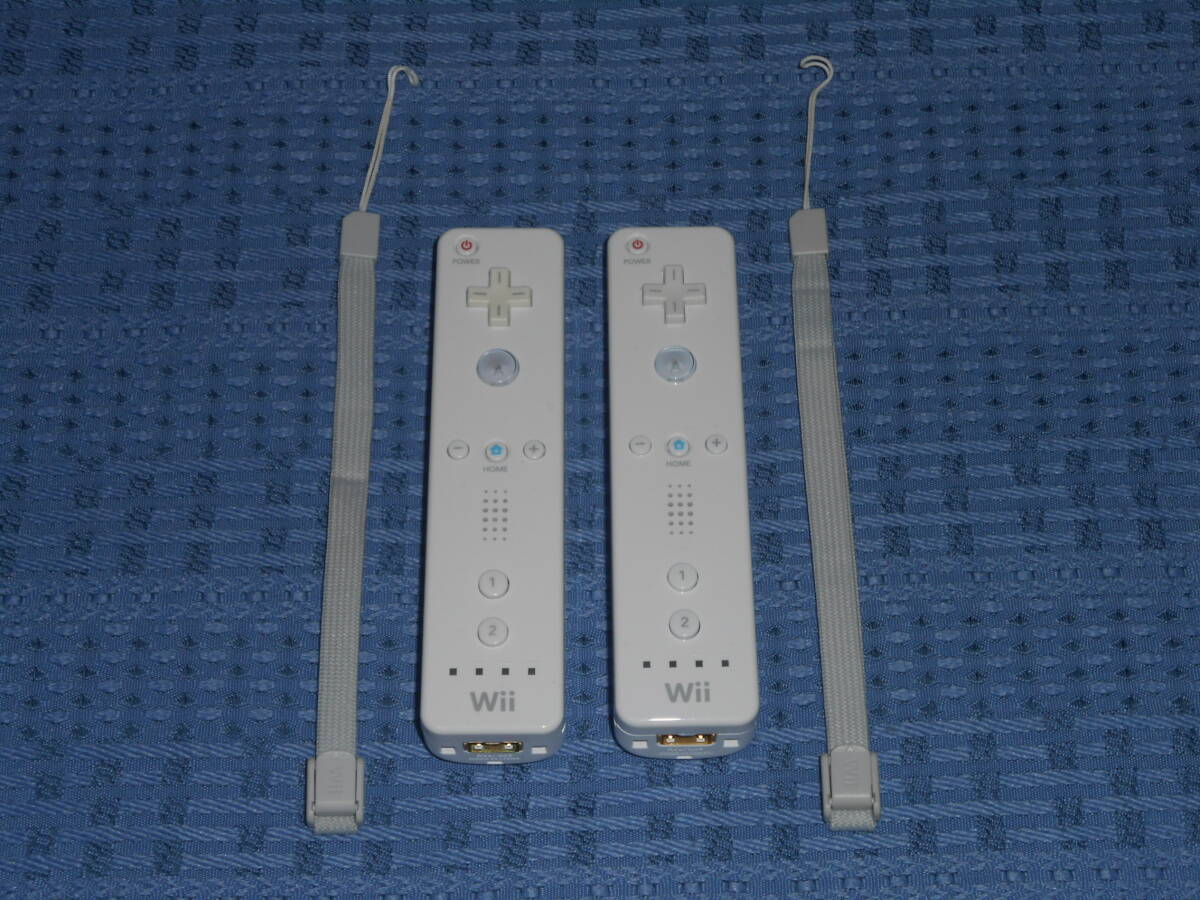 Wiiリモコン２個セット ストラップ付き 白(shiro ホワイト) RVL-003 任天堂 Nintendoの画像1