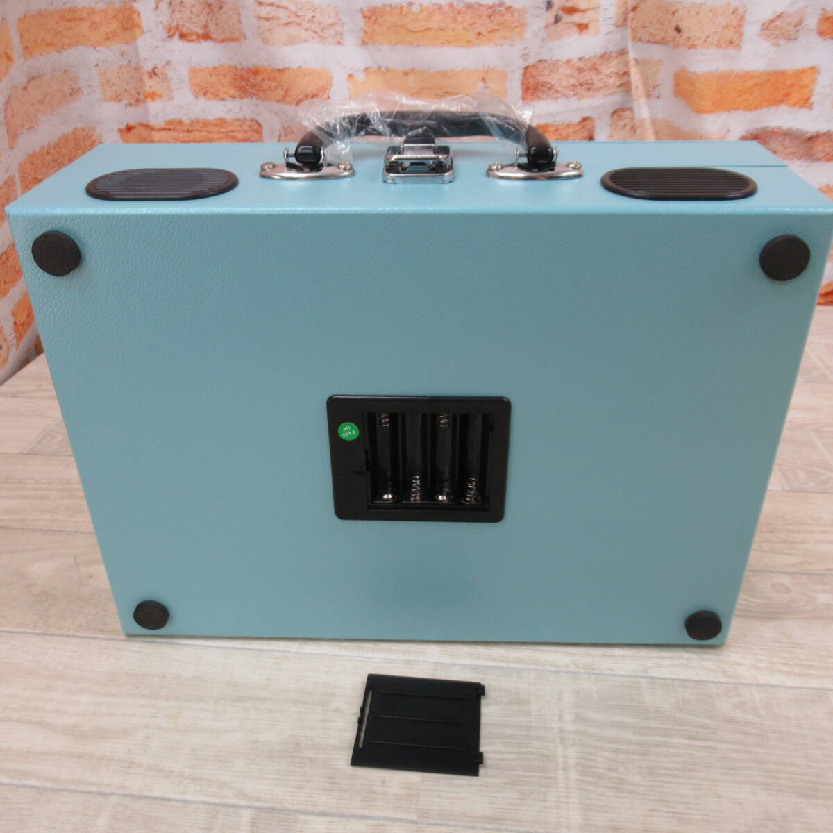 3220PS24【未使用】ION Audio スピーカー内蔵 スーツケース型レコードプレーヤー Vinyl Transport ブルーの画像7