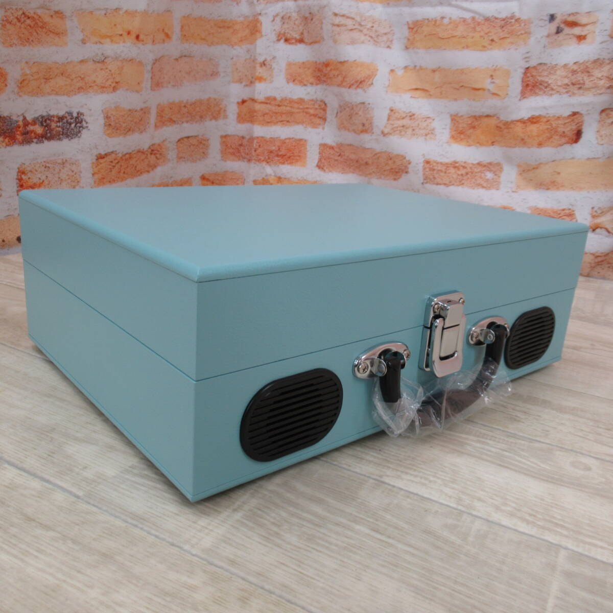 3220PS24【未使用】ION Audio スピーカー内蔵 スーツケース型レコードプレーヤー Vinyl Transport ブルーの画像4