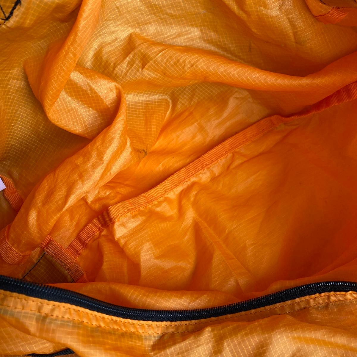 アディダス　コンパクトバック　レトロ　オレンジ　廃盤品　42×52×25 ボストンバッグ スポーツバッグ  ショルダーバッグ