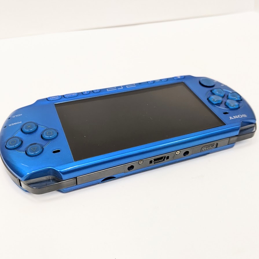 【17153】PSP-3000 SONY ソニー　プレイステーションポータブル 通電確認済 初期化済 本体 バッテリーパック3.6V/1200ｍAh付き_画像7