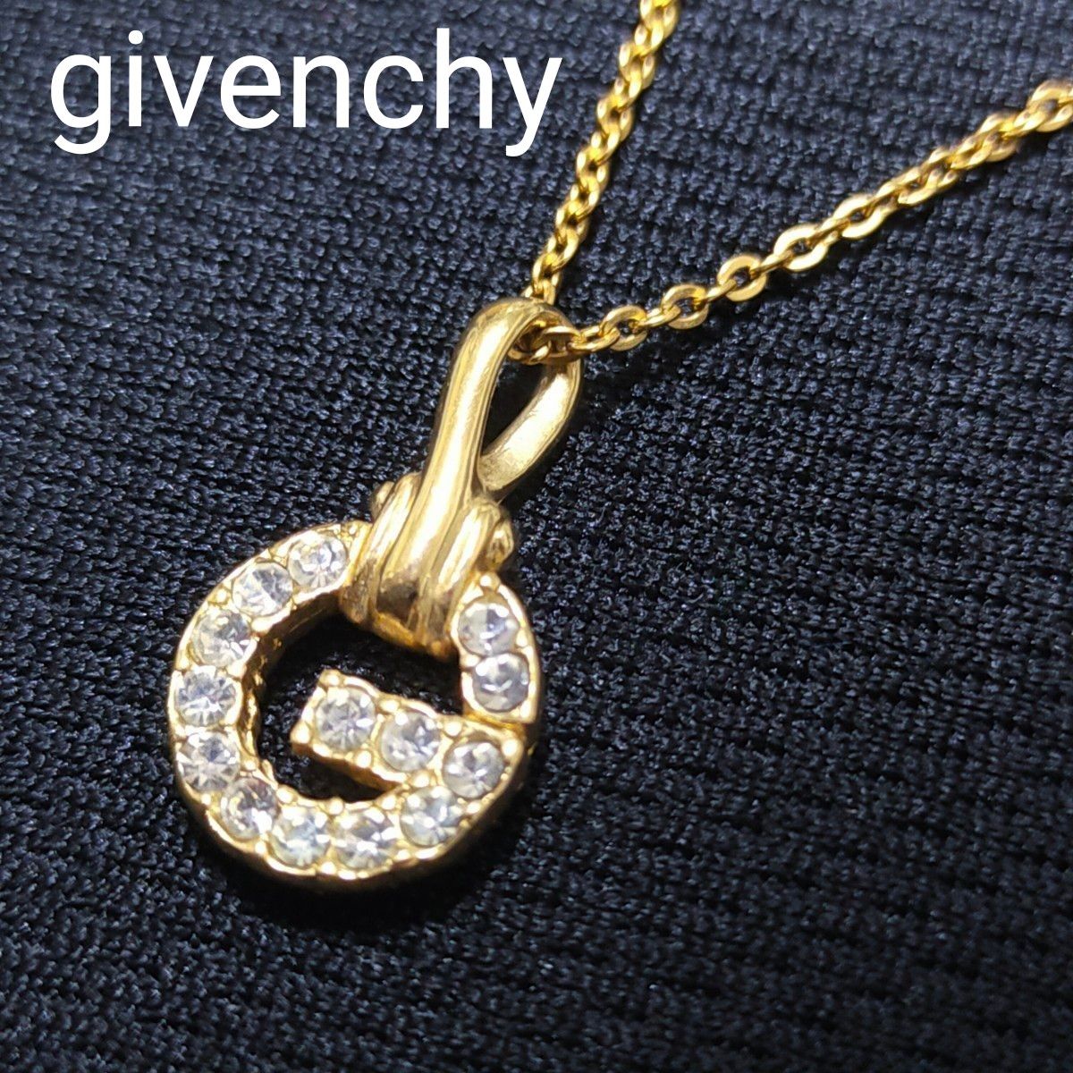 givenchy/ ジバンシー　ネックレス　金素材　ゴールド　Ｇマーク ペンダント アクセサリー　ジュエリー ユニセックス　中古