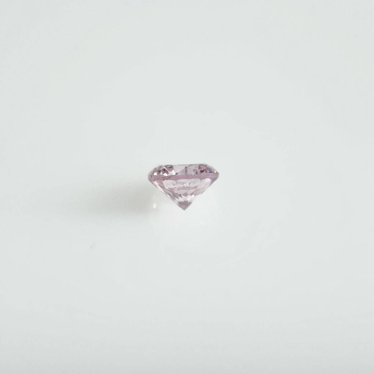 ０．０５９ct ＦＡＮＣＹ ＬＩＧＨＴ ＰＵＲＰＬＩＳＨ ＰＩＮＫ ＳＩ１ ラウンド ピンクダイヤモンドルースの画像2