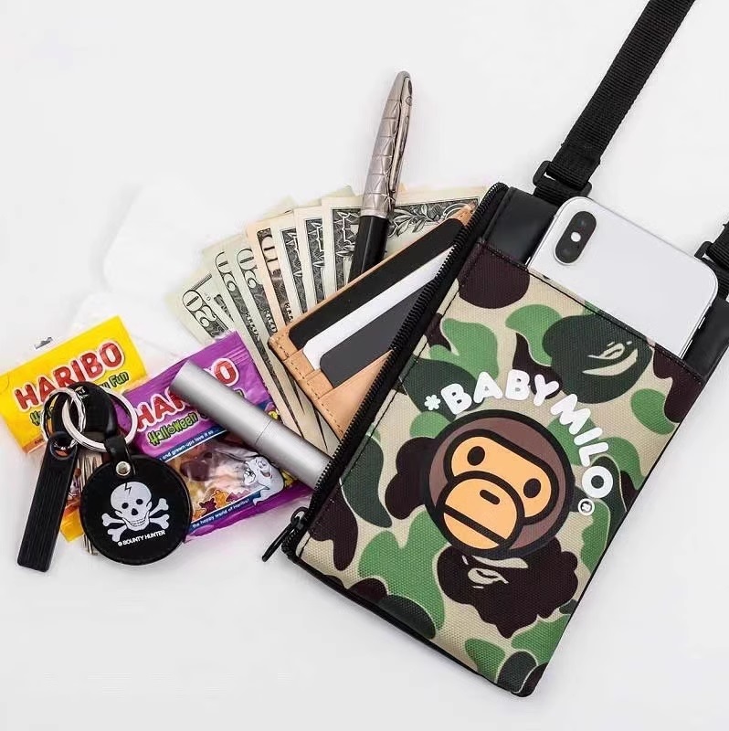 BAPE KIDS◆A BATHING APE／迷彩カモ◆ア ベイシング エイプ◆スマホポシェット◆CAMO◆カモ／付録ノベルティ