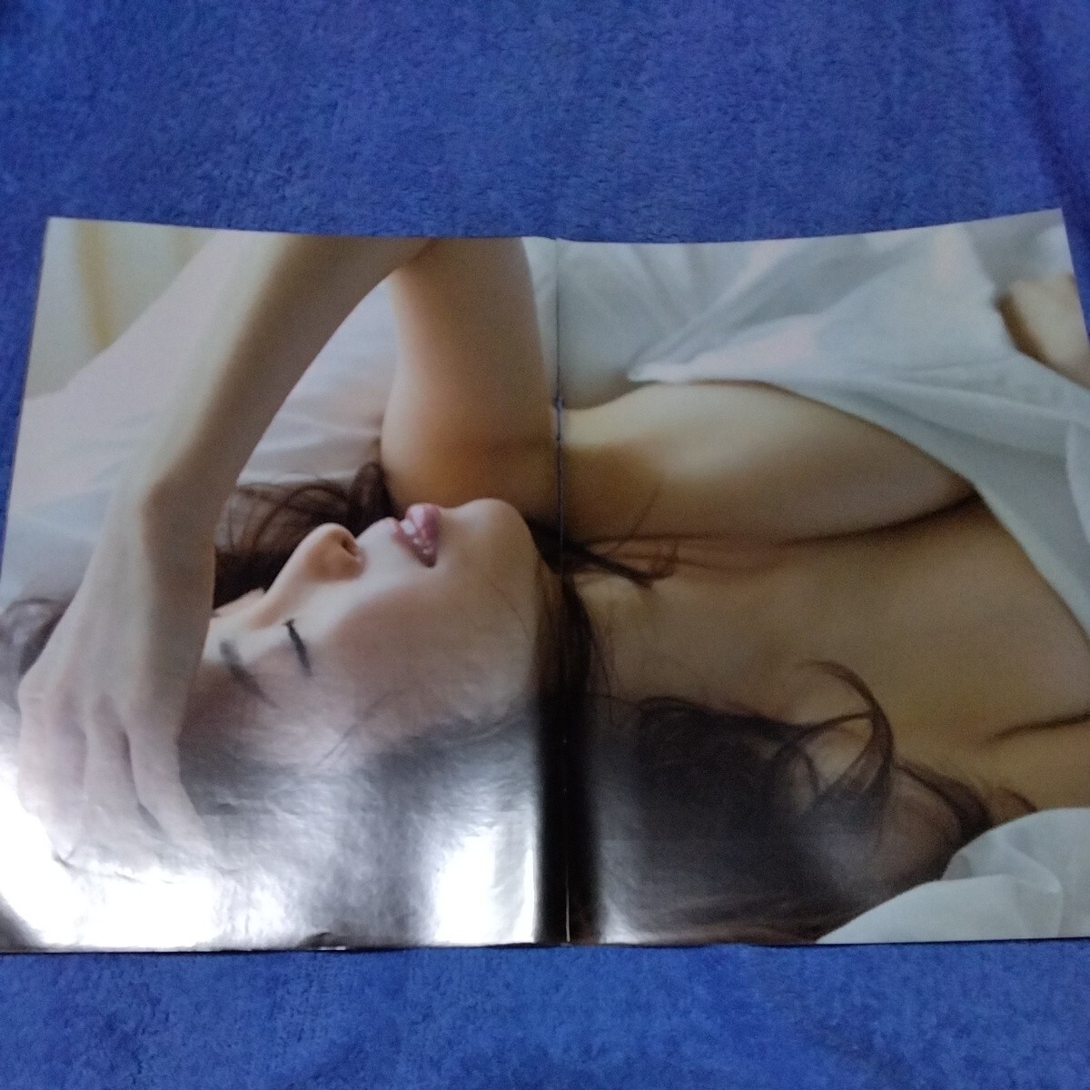 塩地美澄 2015年  Gカップ 女子アナ 本誌初登場 切抜き 6 ページ c-6の画像2