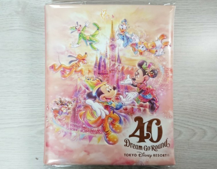 スーベニアメダルブック(東京ディズニーリゾート40周年)_画像1