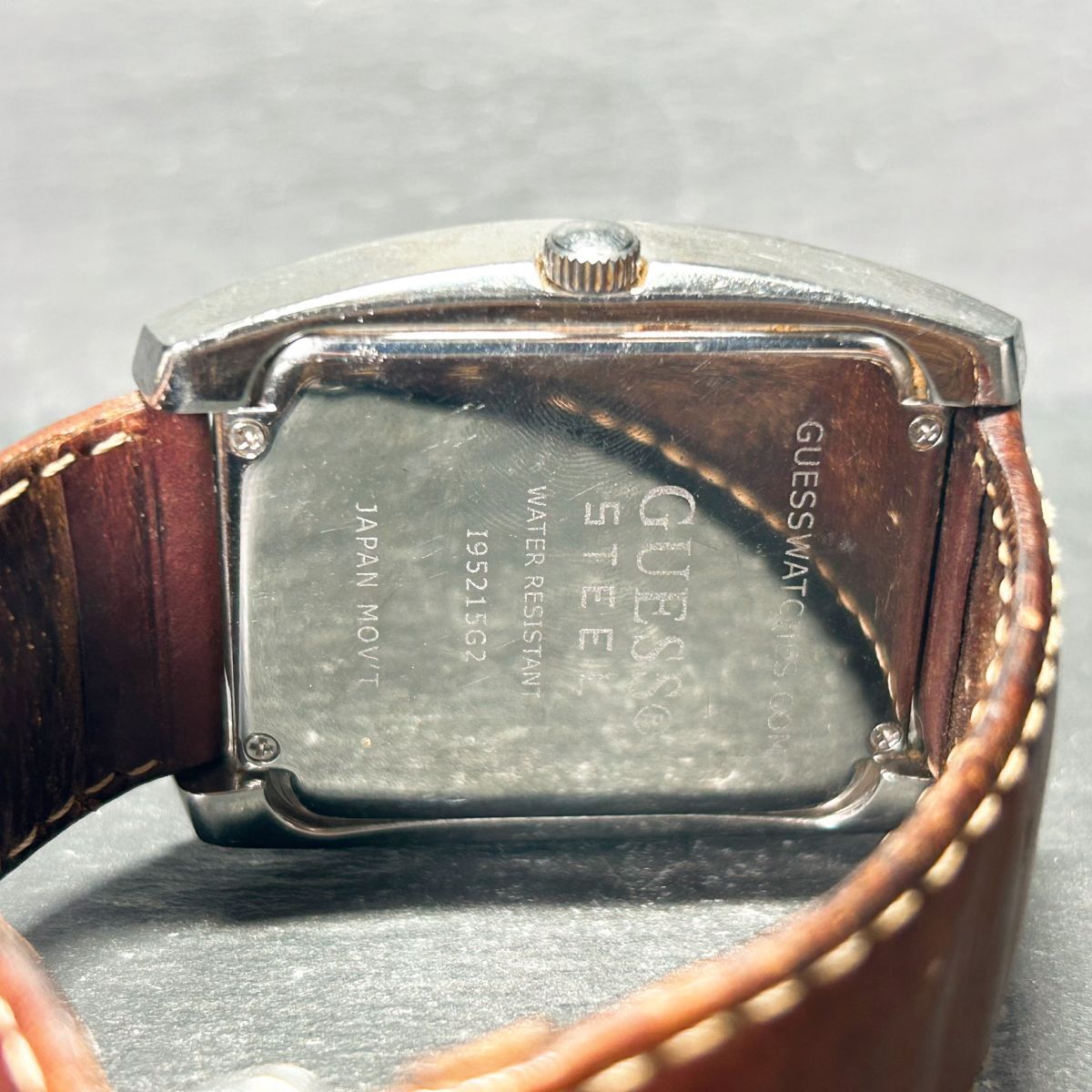 GUESS ゲス 195215G2 腕時計 クオーツ アナログ カレンダー ステンレススチール レザーベルト シルバー文字盤 新品電池交換済み 動作確認済の画像8