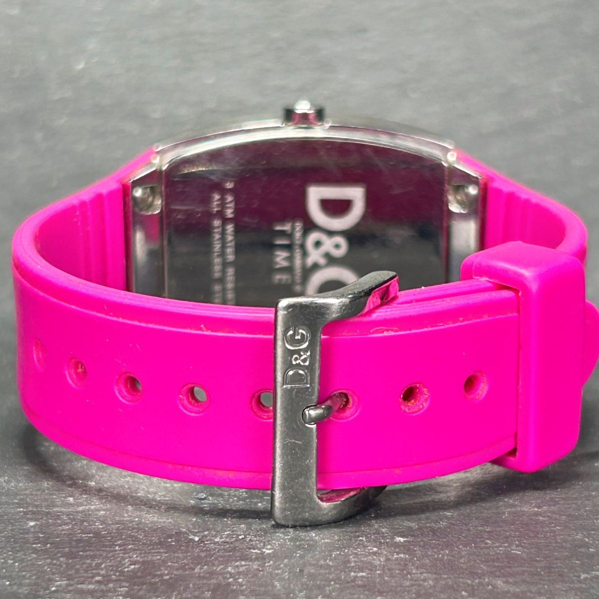 D&G ドルチェ＆ガッバーナ ラインストーン 腕時計 クオーツ アナログ ステンレススチール ピンクバンド 新品電池交換済み 動作確認済み