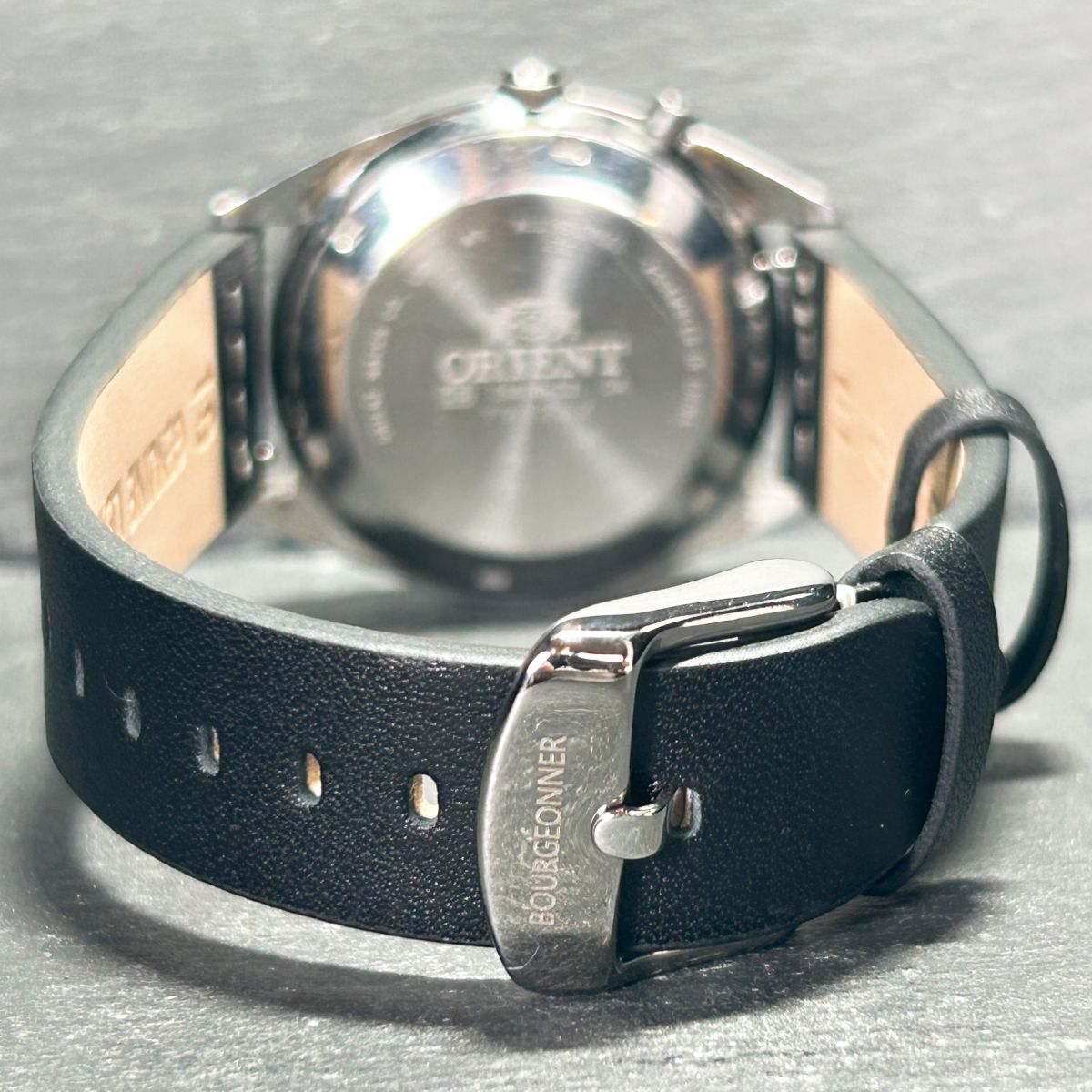 ORIENT オリエント スリースター EM04-C2 腕時計 自動巻き アナログ デイデイトカレンダー ブルー文字盤 ステンレススチール メンズ レザー_画像7