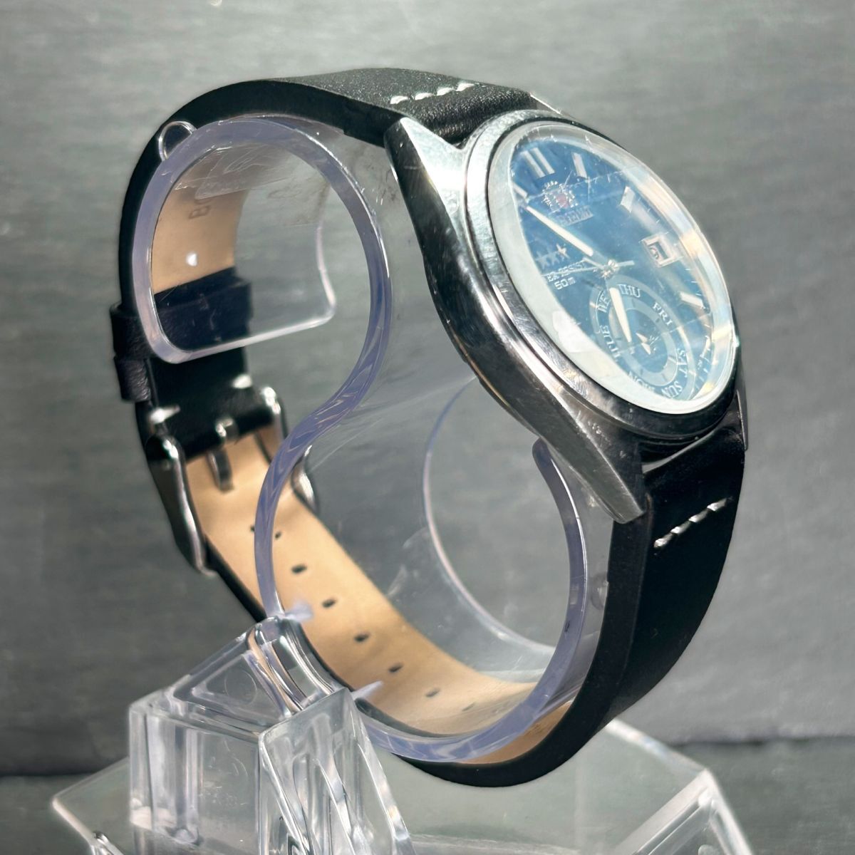 ORIENT オリエント スリースター EM04-C2 腕時計 自動巻き アナログ デイデイトカレンダー ブルー文字盤 ステンレススチール メンズ レザー_画像5