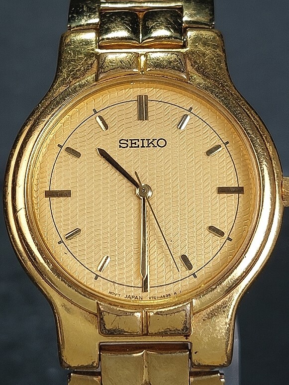 SEIKO セイコー V701-A090 メンズ アナログ クォーツ 腕時計 3針 オールゴールド メタルベルト ステンレス 新品電池交換済み 動作確認済み_画像1