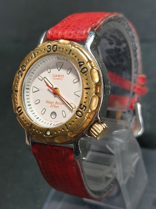 CASIO カシオ ダイバーズウォッチ LD-704 アナログ クォーツ 腕時計 3針 ホワイト文字盤 デイトカレンダー レザーベルト 新品電池交換済みの画像3