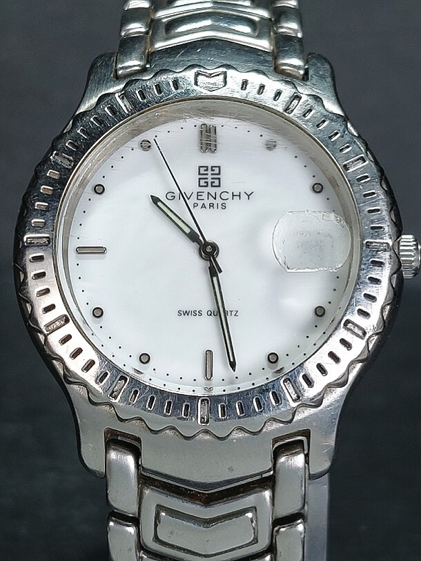 GIVENCHY ジバンシィ GV4-MSBRW-1014 アナログ クォーツ 腕時計 ホワイト文字盤 デイトカレンダー メタルベルト ステンレス 新品電池交換済の画像1