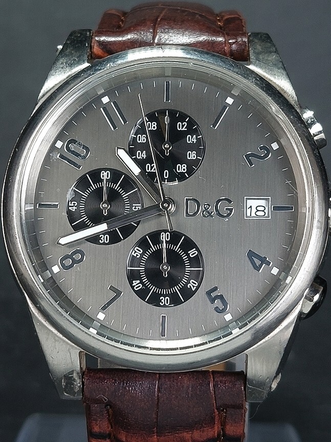 D&G DOLCE&GABBANA ドルチェ&ガッバーナ TIME アナログ 腕時計 グレー文字盤 クロノグラフ デイトカレンダー レザーベルト 動作確認済みの画像1