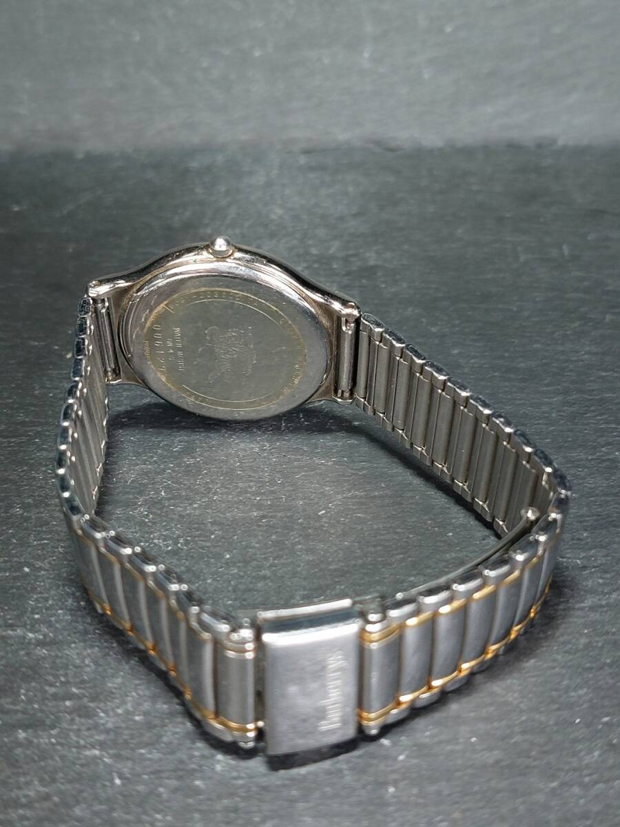 Burberrys バーバリー 6031-G03600 アナログ 腕時計 ホワイト文字盤 ゴールド＆シルバー スモールサイズ メタルベルト ステンレススチールの画像6