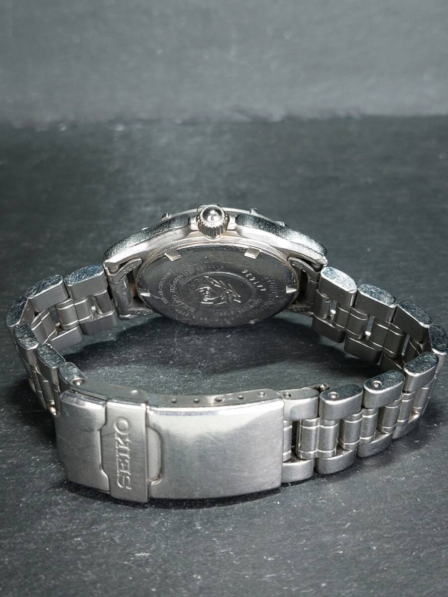 SEIKO セイコー SCUBA 200m スキューバ 7N35-6010 メンズ アナログ クォーツ 腕時計 グレー文字盤 メタルベルト ステンレス 新品電池交換済_画像6