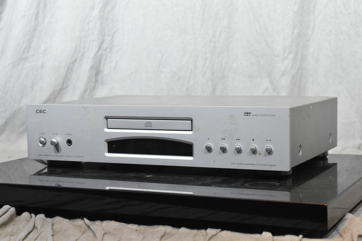 CEC CD3300R CDプレイヤーの画像1