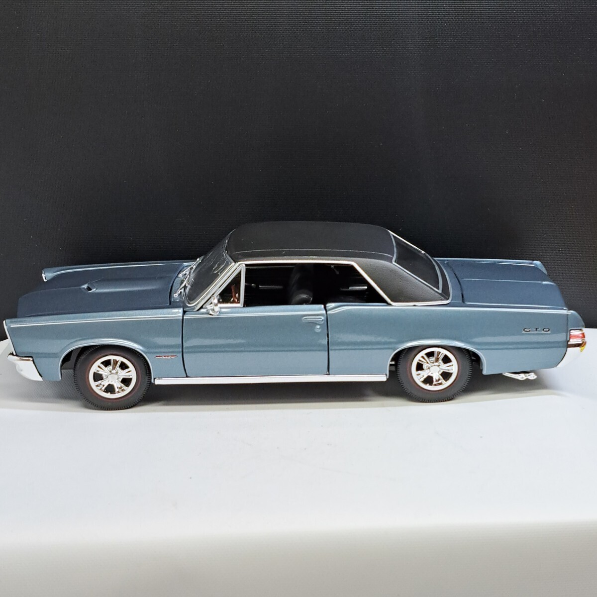 1/18 Maisto マイスト 1965 Pontiac GTO の画像4