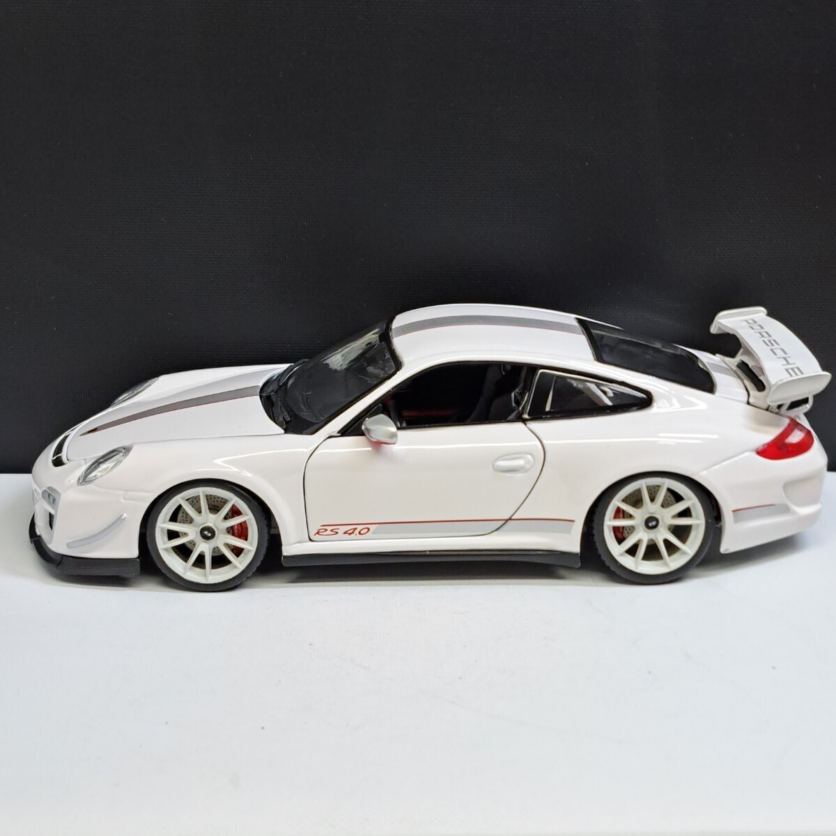 1/18 ブラーゴ ポルシェ GT3 RS 4.0の画像4