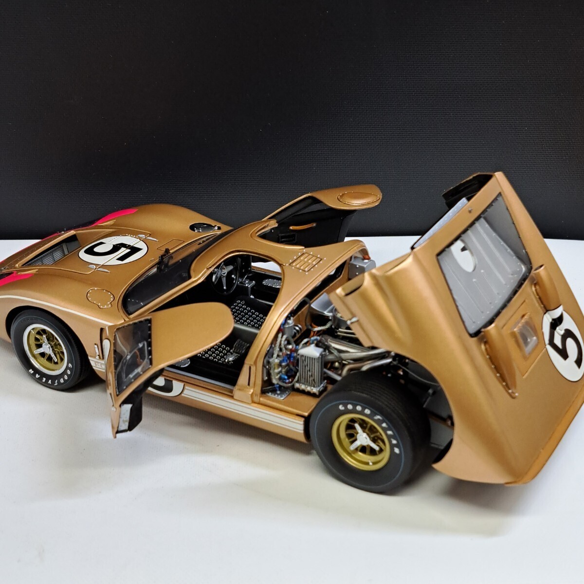 1/18 EXOTO エグゾト A2464 FORD フォード GT40 MKIIの画像7