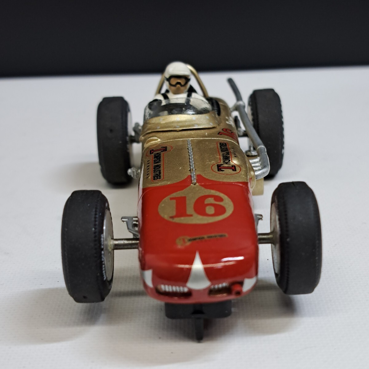 1/32 スロットカー スロット インディ THOMPSON INDUSTRIES GRIM 16