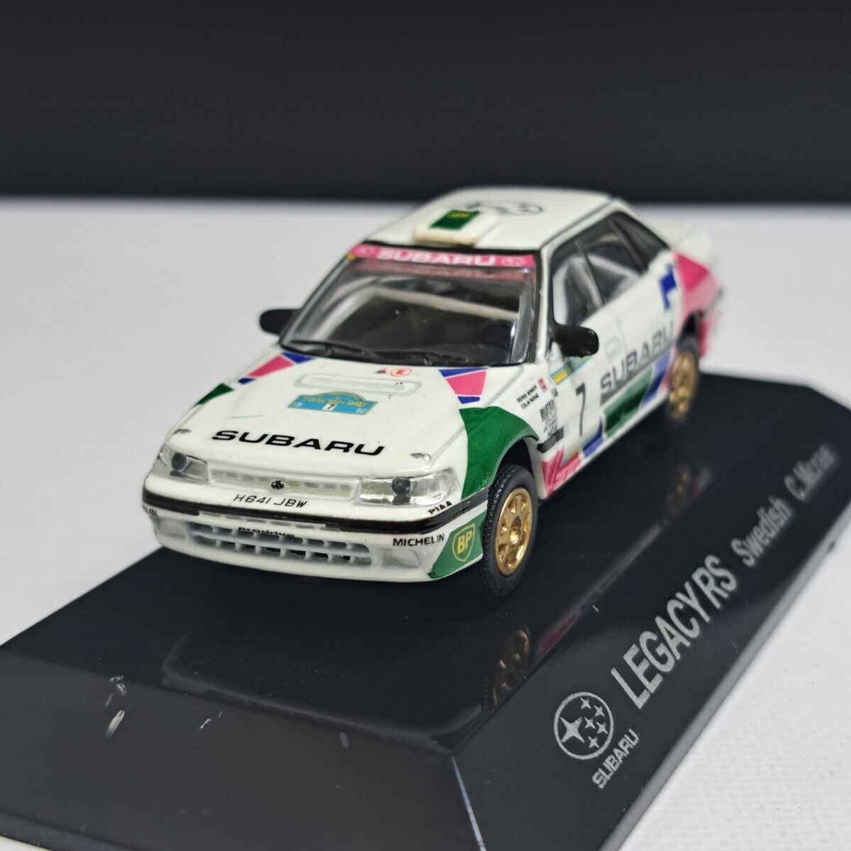 1/64 CM'S ラリーカーコレクション スバル LEGACY RS Swedish C.Mcrae の画像1