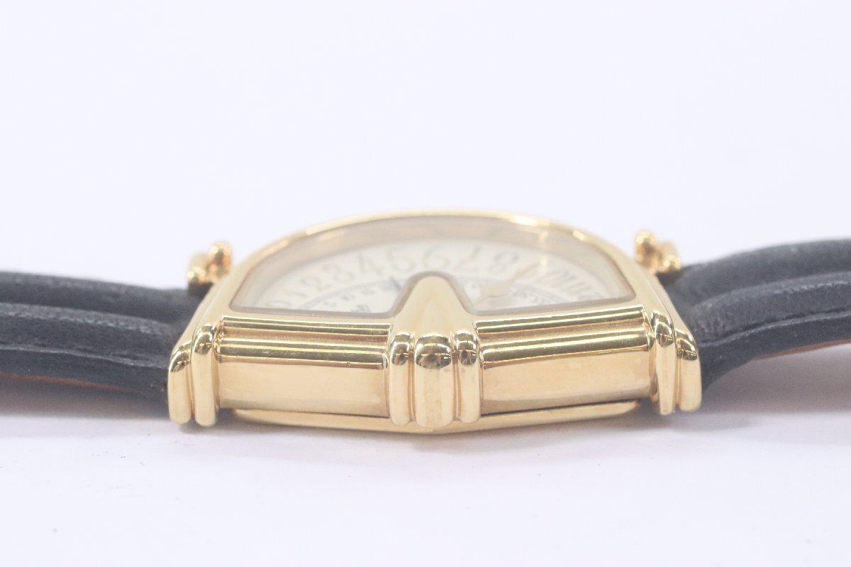 Jean d‘Eve ジャンイヴ Sectora セクトラ クォーツ 腕時計 ゴールドカラー ジャンク 3744-Nの画像3