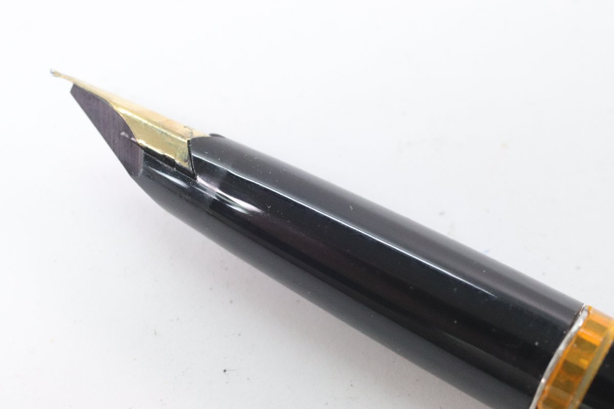 MONTBLANC モンブラン 万年筆 124 ペン先 750 刻印 ブラック×ゴールドカラー 文具 筆記用具 4570-Bの画像3