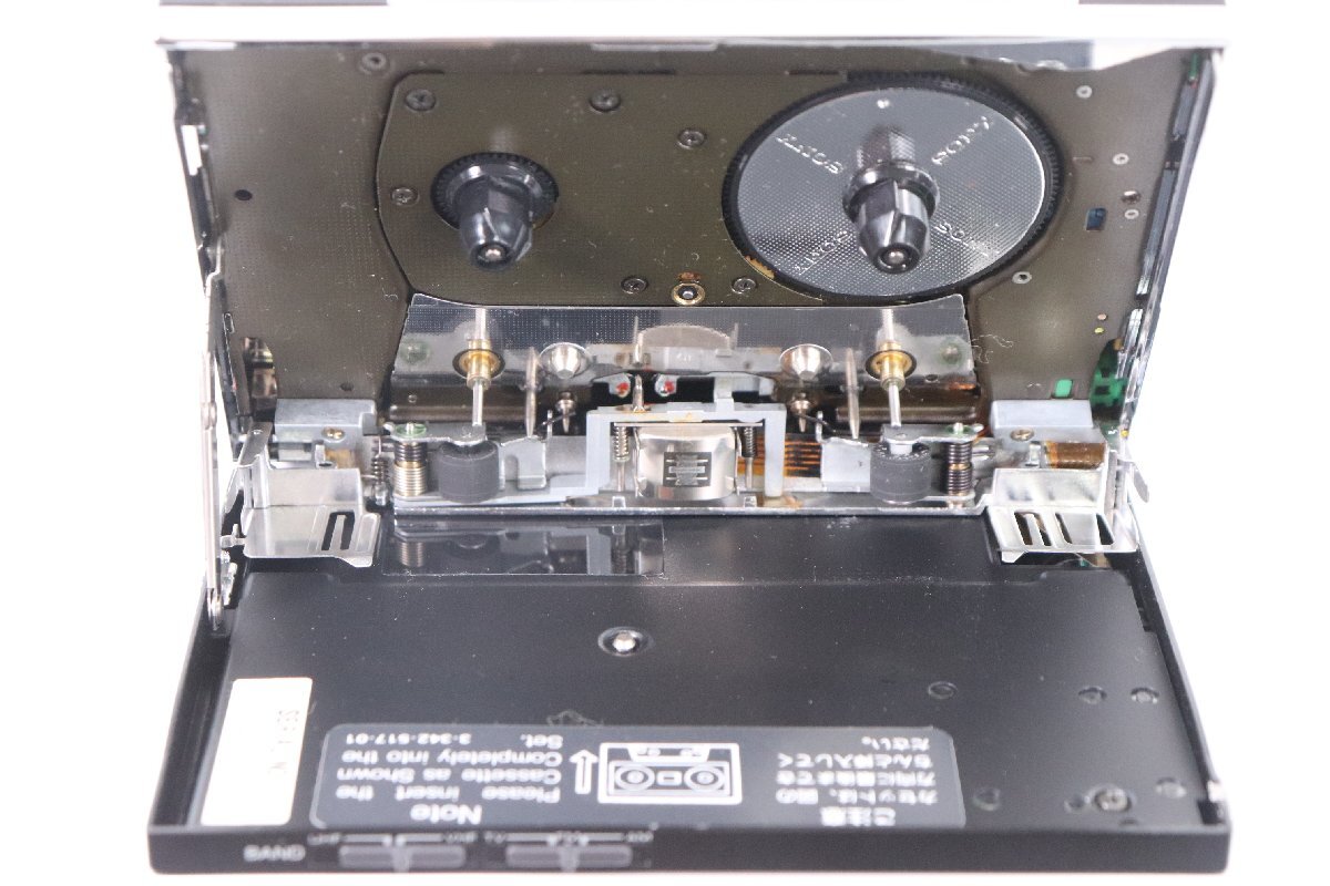 【ジャンク品】SONY ソニー WALKMAN ウォークマン カセットプレーヤー WM-F502 外箱・ケース 一式 動作・通電未確認 4527-KSの画像8