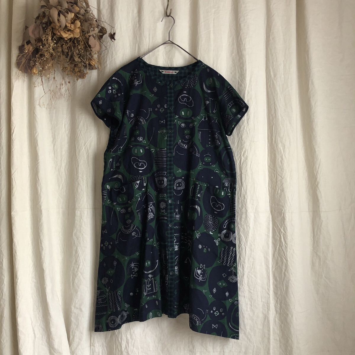 【タグ付未使用品】 ALBEROBELLO オレボレブラ シャツワンピース ぶた タグ付未使用品】 ALBEROBELLO オレボレブラ シャツワンピース ぶた