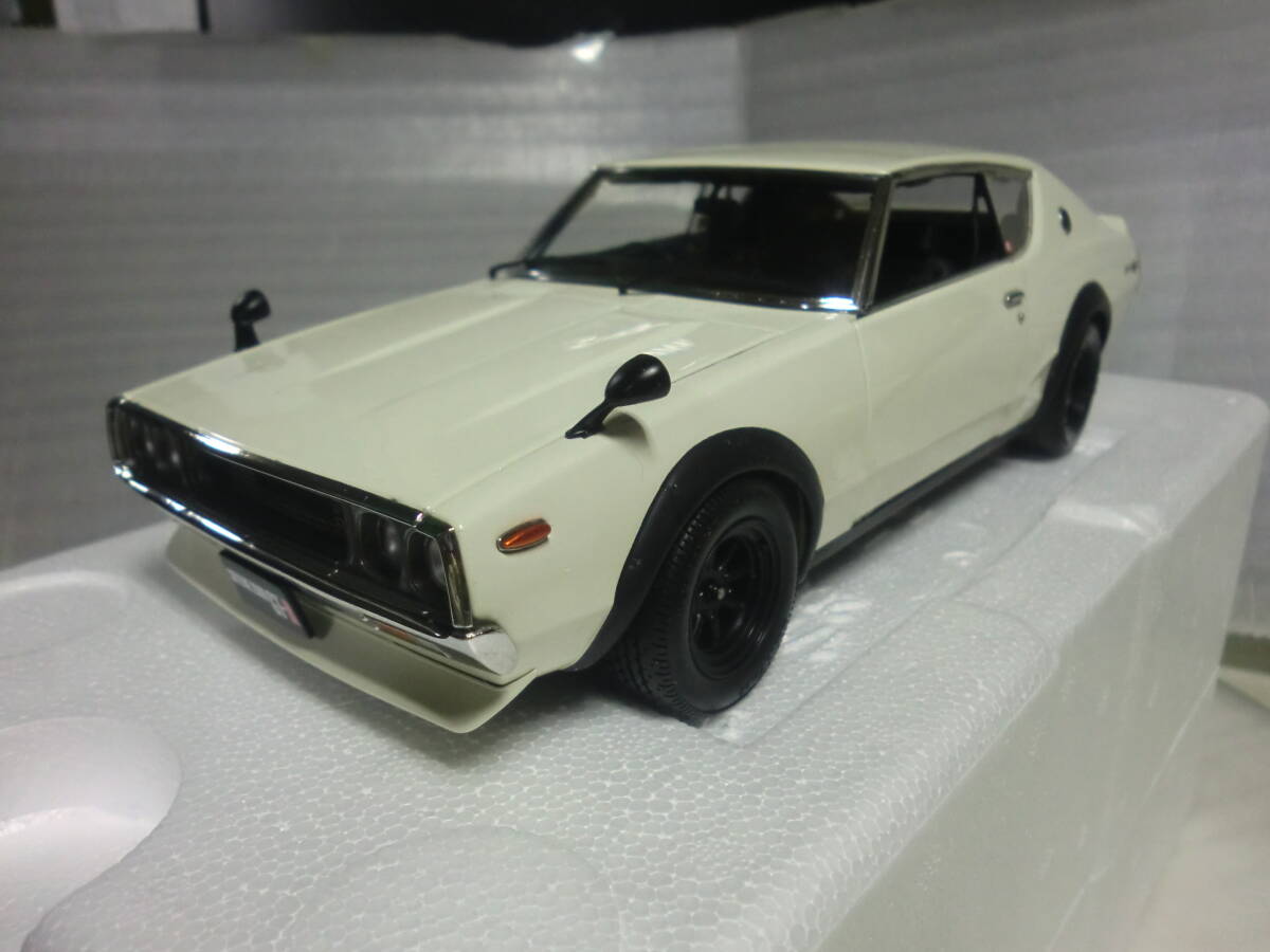 京商オリジナル 1/18 日産 スカイライン 2000 GT-R〔KPGC110〕ホワイトの画像1