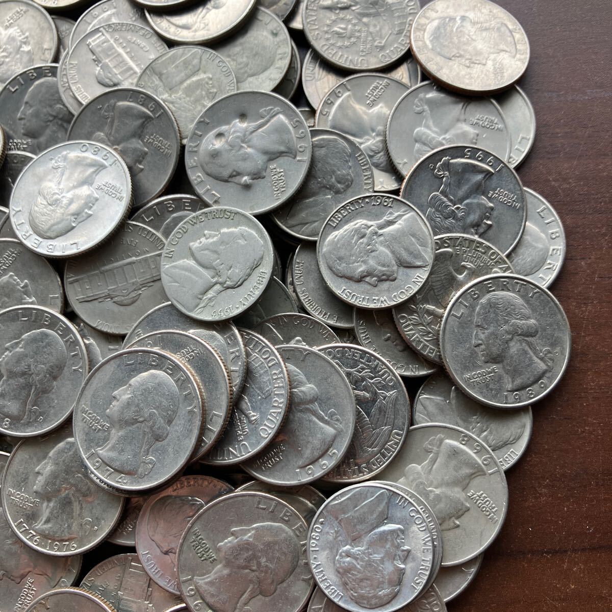 アメリカコイン 25セント 白銅貨 外国銭 古銭 欧米 海外 約110枚セットの画像4