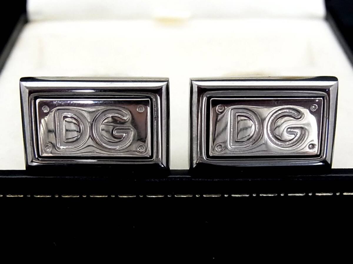 ■美品■№0116 ドルチェ＆ガッバーナ【ＤＧロゴ】（ドルガバＤ＆Ｇ） ■カフス♪_画像1