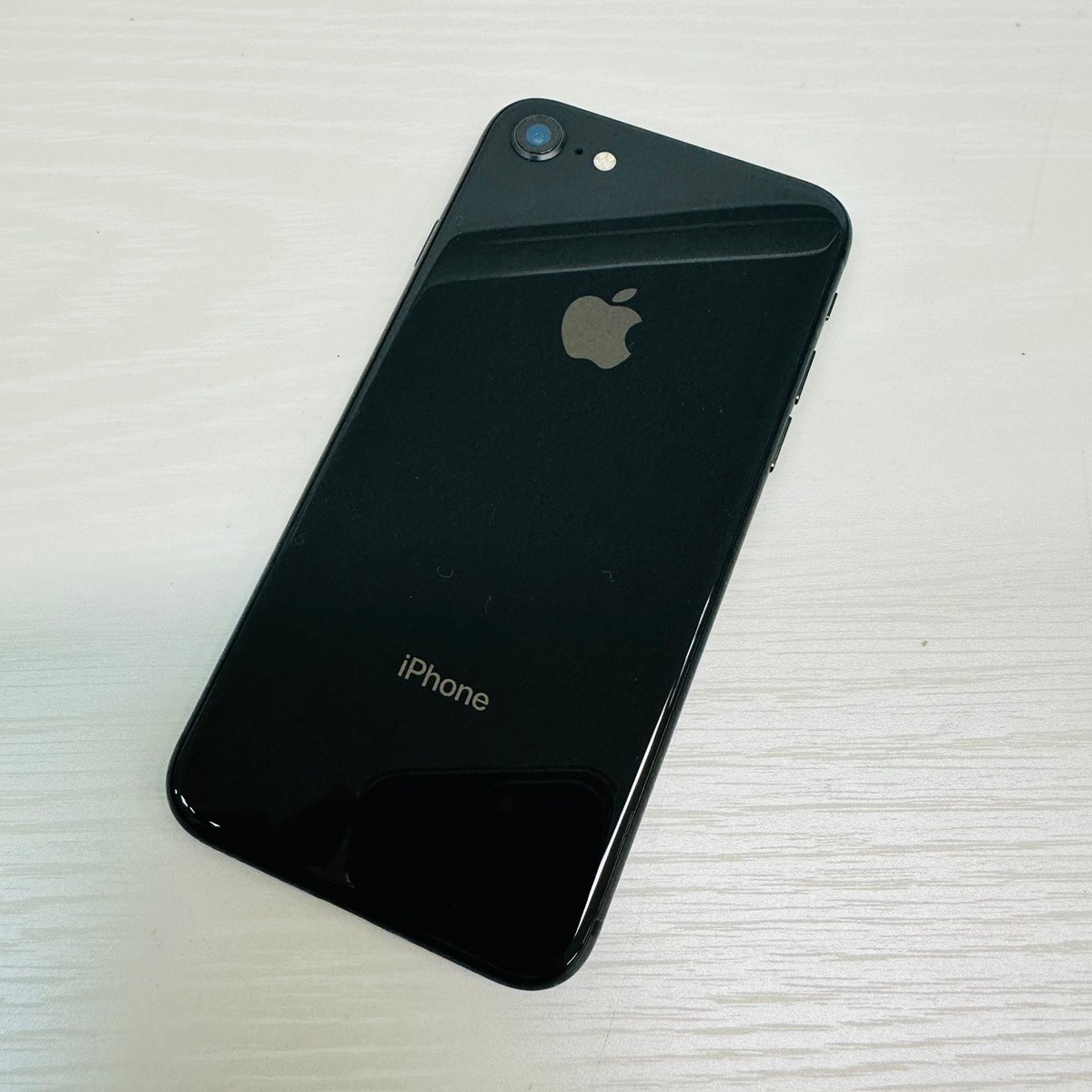 【中古品】014■ iphone8 64GB SIMフリー スペースグレーの画像2