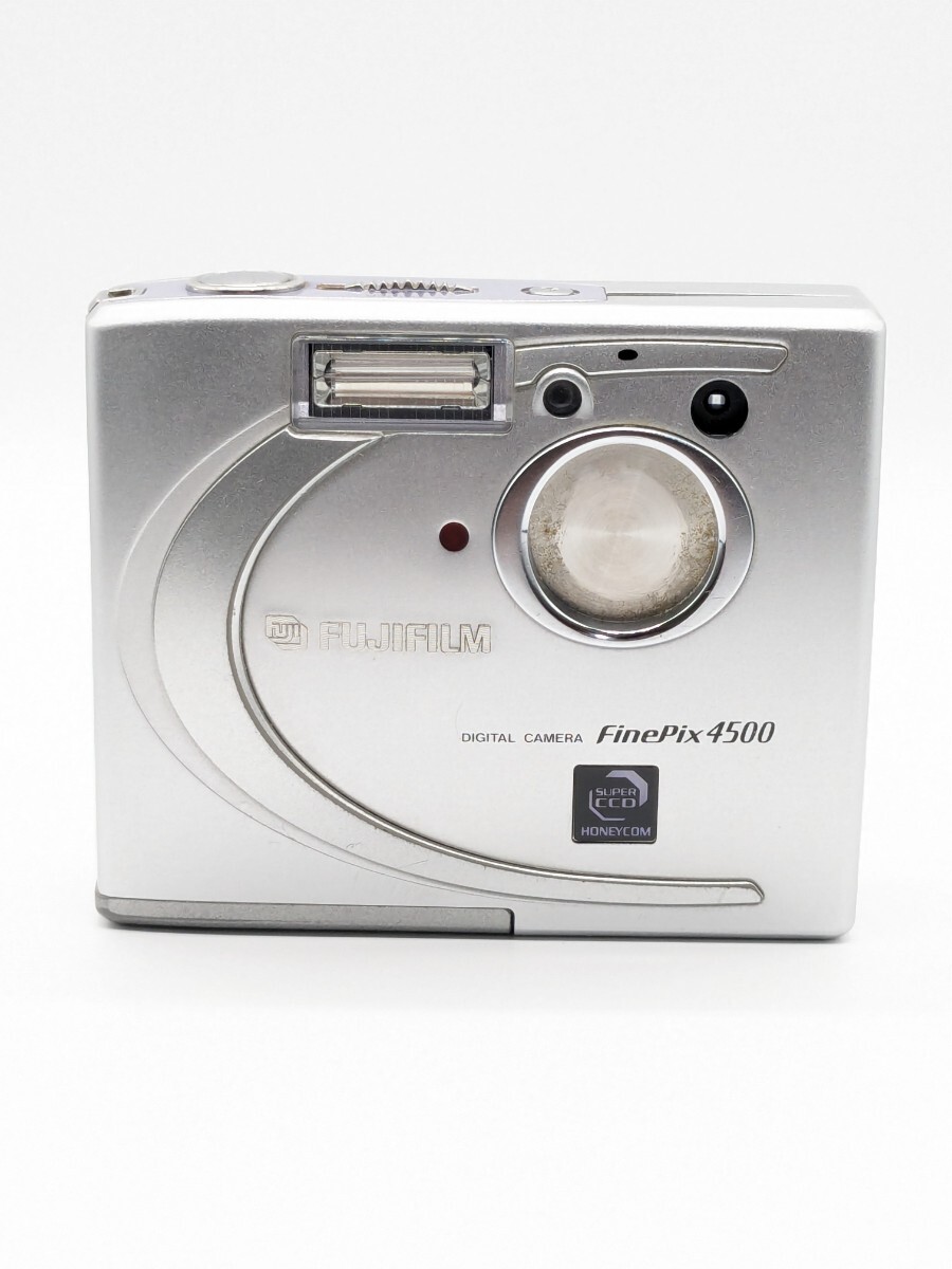 FUJIFILM FinePix 4500 デジタルカメラ ファインピクス 富士フイルム コンパクトデジタルカメラ シルバー_画像2