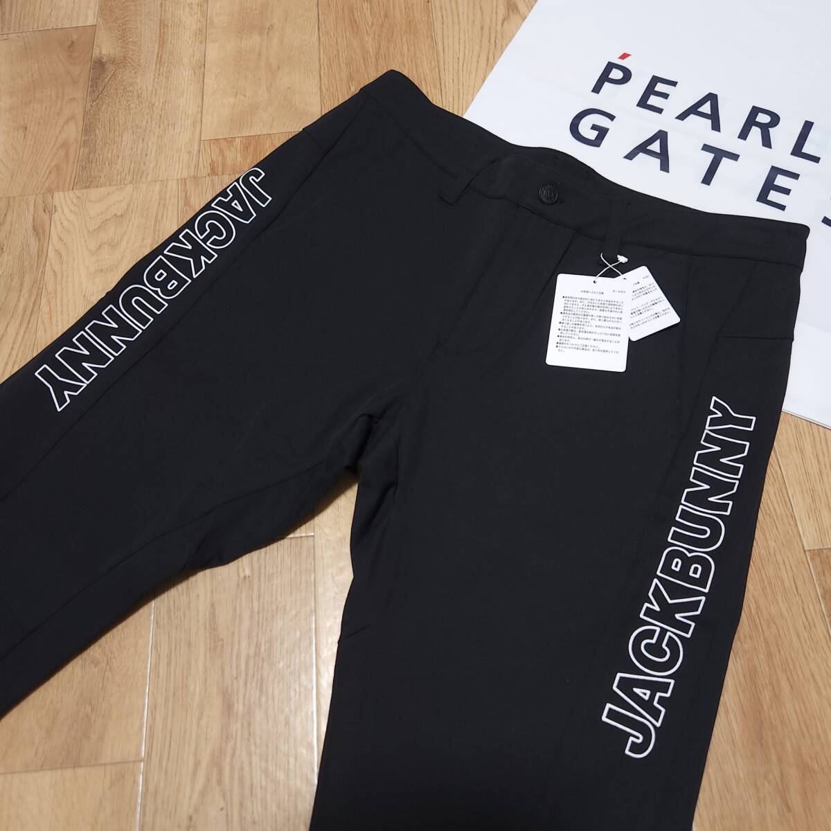 正規品　新品　PEARLY GATES　パーリーゲイツ　ジャックバニー　メンズ　ストレッチロングパンツ　お洒落なBIGロゴ　ブラック　size6_画像2