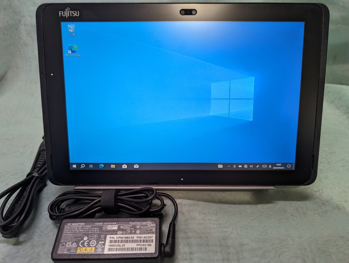 Fujitsu タブレット-ARROWS Tab Q508/SB (Win 10) 64GBの画像1