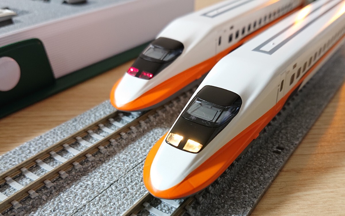 KATO台湾高鐵700T（TR34編成） ６両基本セット/6両増結セット １2両フル編成 10-1476/1477の画像1