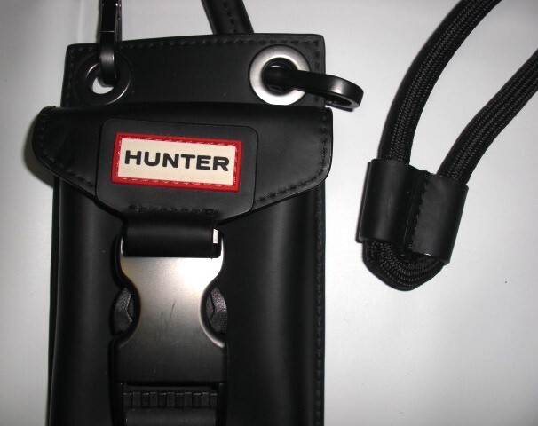 ゆうパケット送料込・ハンター HUNTER ラバー フォンポーチ スマホ用ケース ショルダーバッグUSEDです