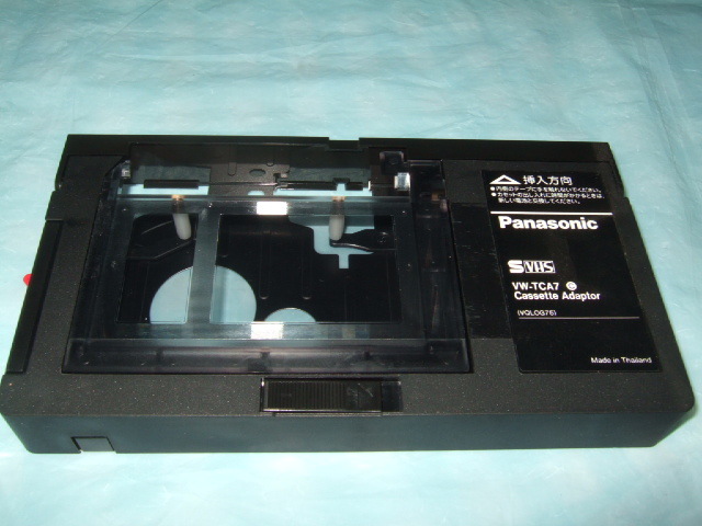 美品『VHS-C カセットアダプター』パナソニック VW-TCA7／VHS-CからVHSへの変換アダプター／ビデオテープ用_画像3