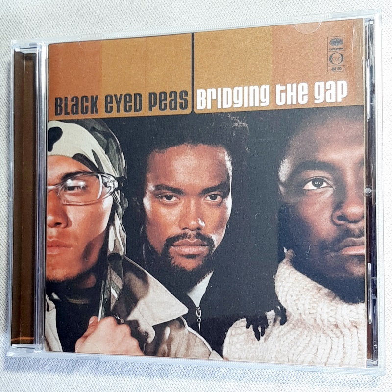 BLACK EYED PEAS「BRIDGING THE GAP」＊2000年リリース・2ndアルバム　＊DJプレミア、デ・ラ・ソウル、メイシー・グレイ他がゲスト参加_画像1