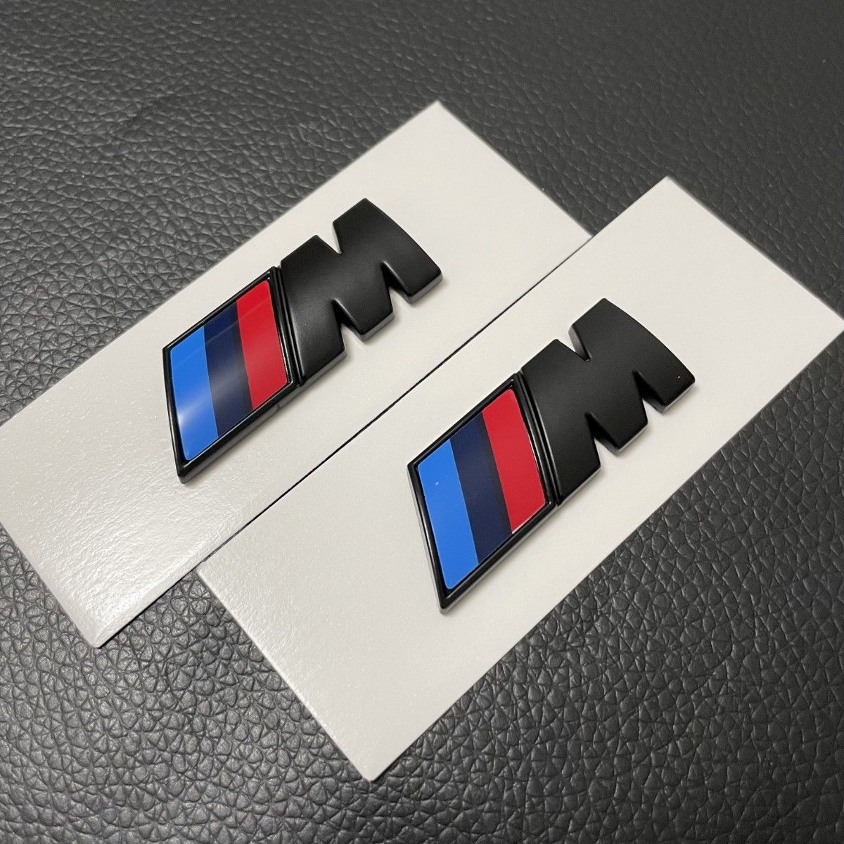 BMW Mスポーツ ミニ エンブレム 純正タイプ 2個set 　艶消し黒
