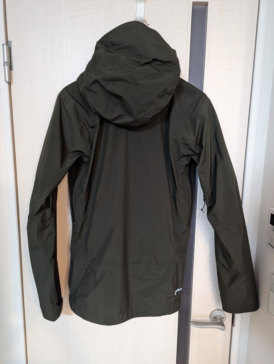 美品 Rab（ラブ） Meridian Jacket JPNM ARMY Gore-Tex Paclite Plus GORE-TEX マウンテンパーカーの画像4