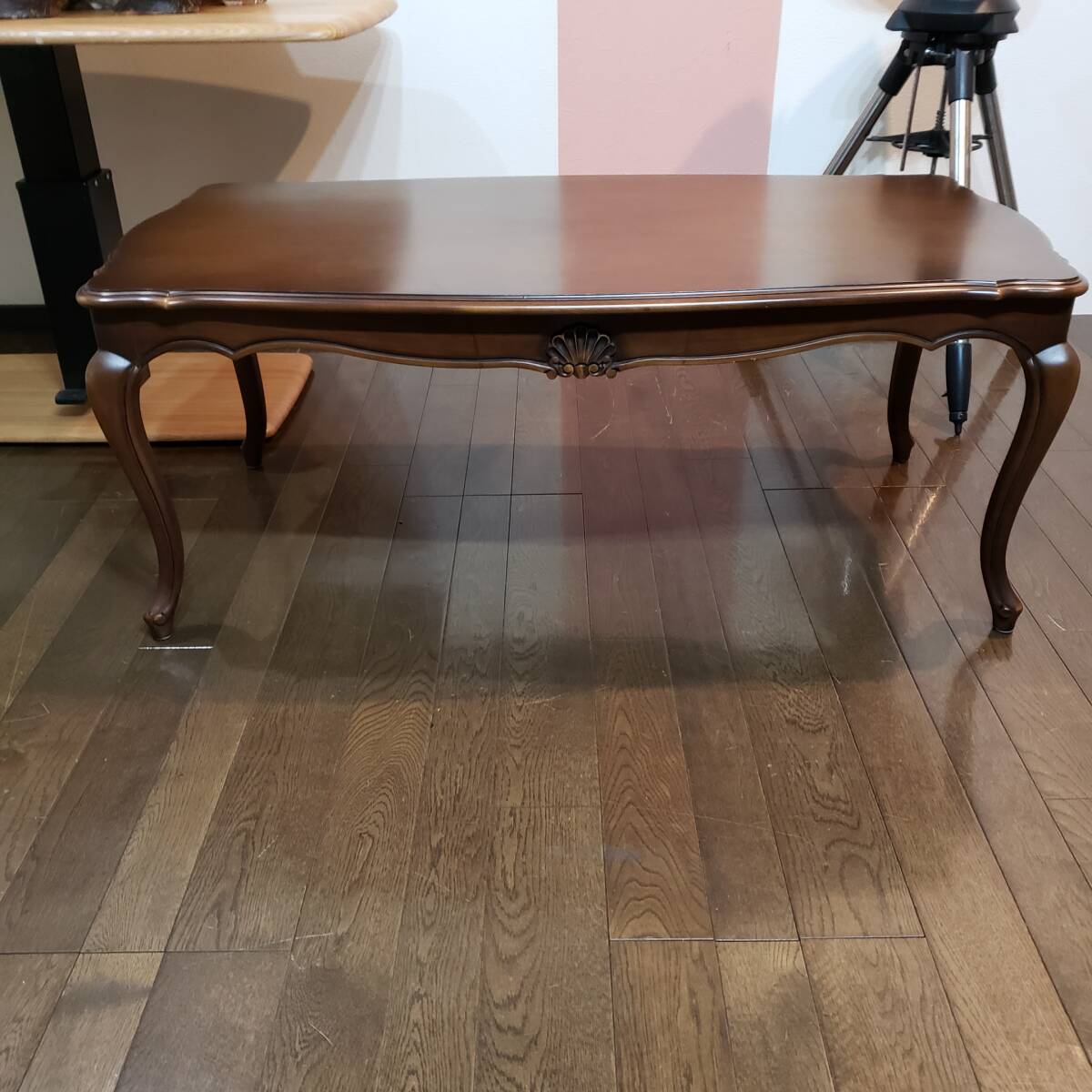 J-667 カリモク センターテーブル フレンチクラシック 123cm 63cm 48.5cm
