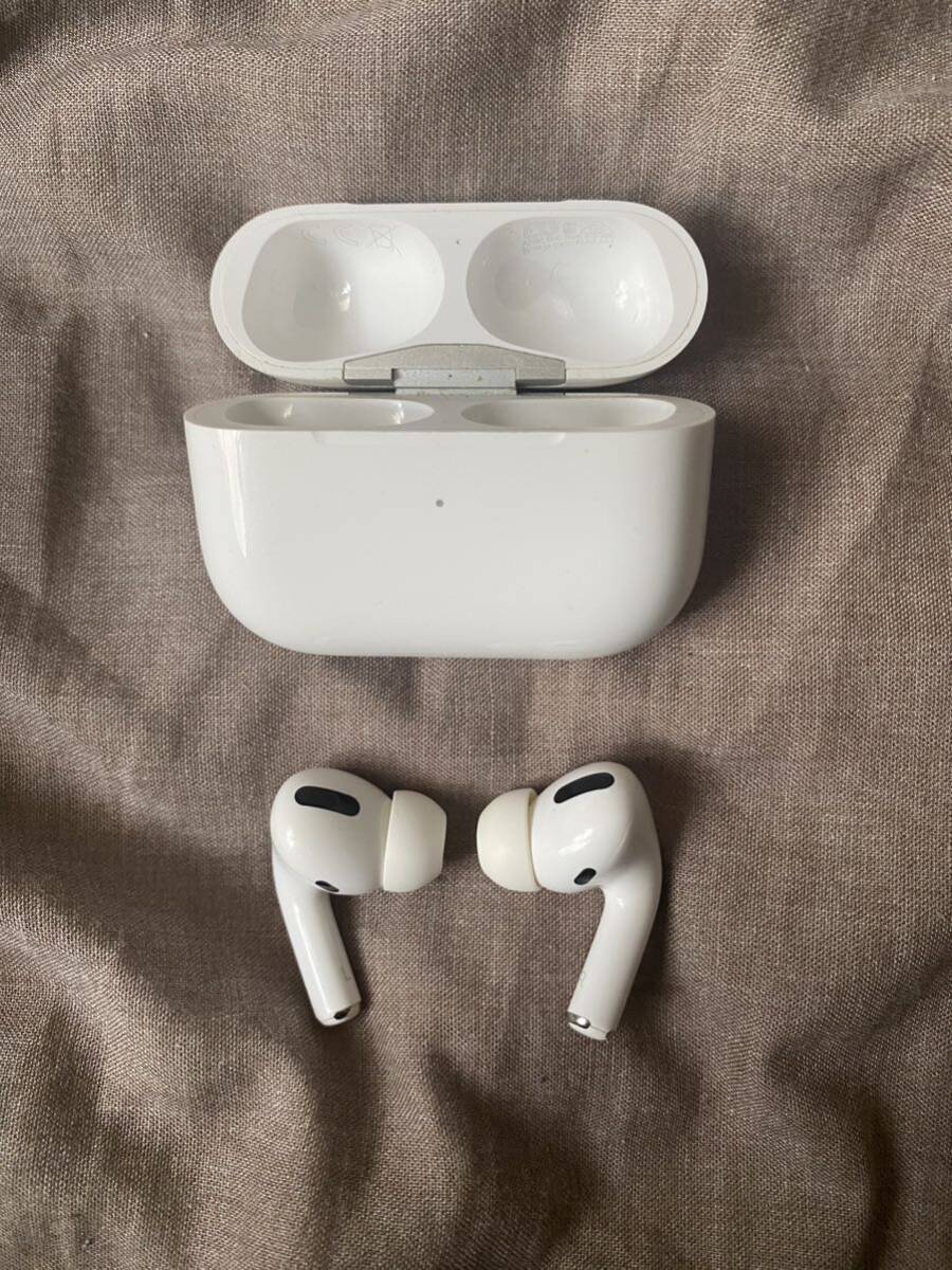 【送料無料】ジャンク扱い AirPods Pro 第2世代 MWP22J/A A2083 A2084 A2190 エアーポッズ プロ _画像1